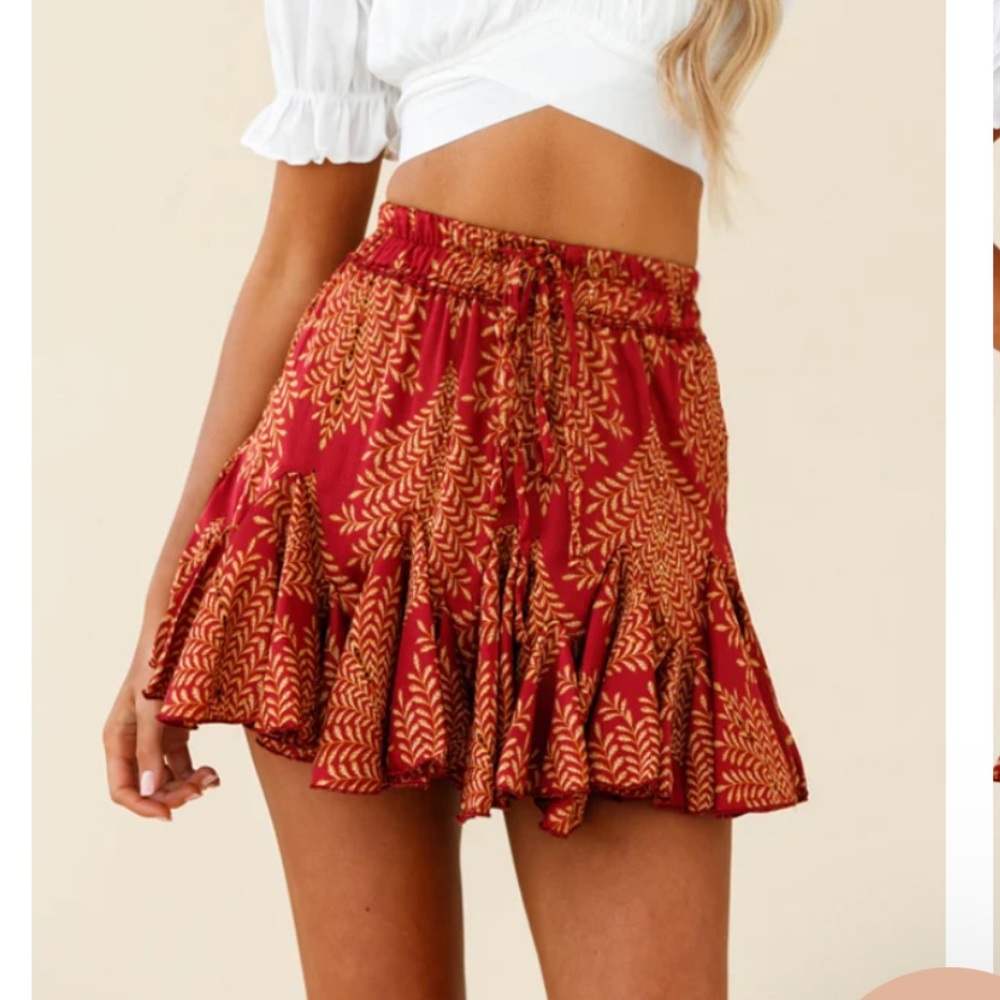 Selfie Leslie Mini Skirt